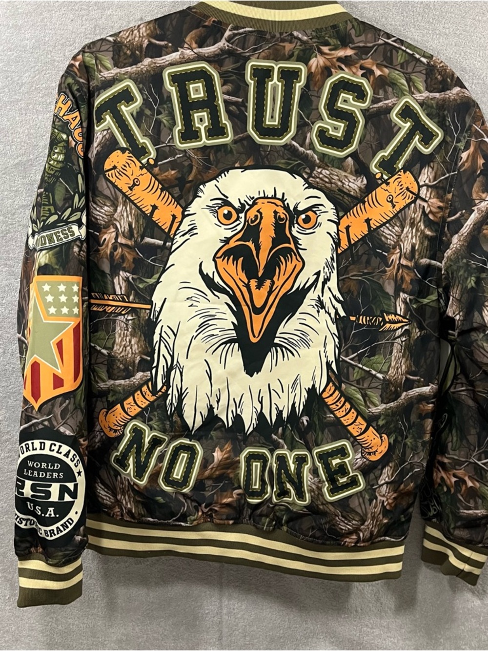 Reason Varsity Jacket Mens Medium TRUST NO ONE Camouflage Patches EUC - Picture 5 of 8